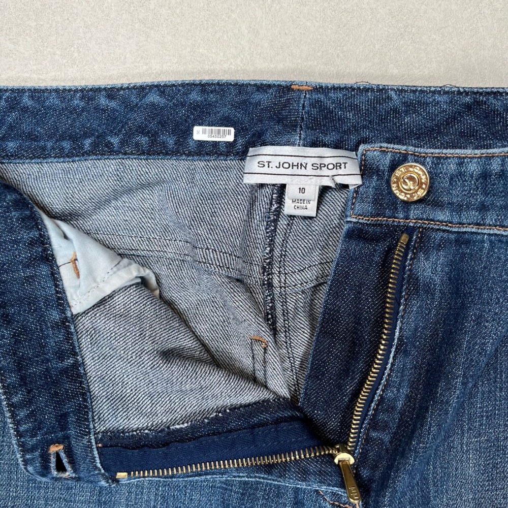 St‎ John Sport Jeans Womens 10 Blue Straight Leg Medium Wash Mid Rise Denim - Picture 5 of 8